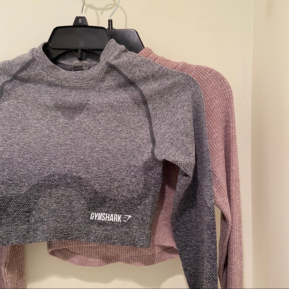 ✨PRICE DROP✨ Two (2) GYMSHARK workout crop tops